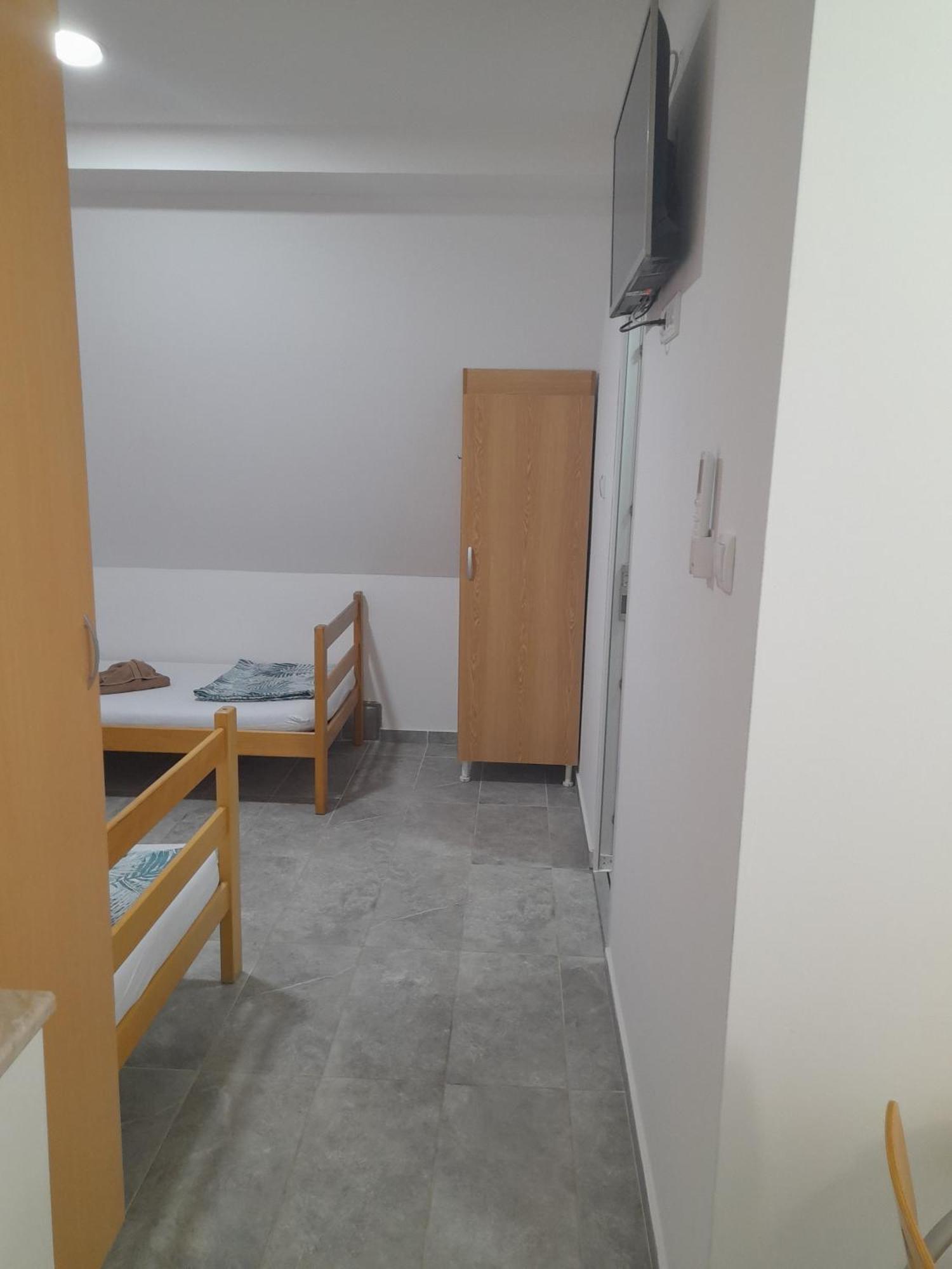 Libero Apartmani Surcin ภายนอก รูปภาพ