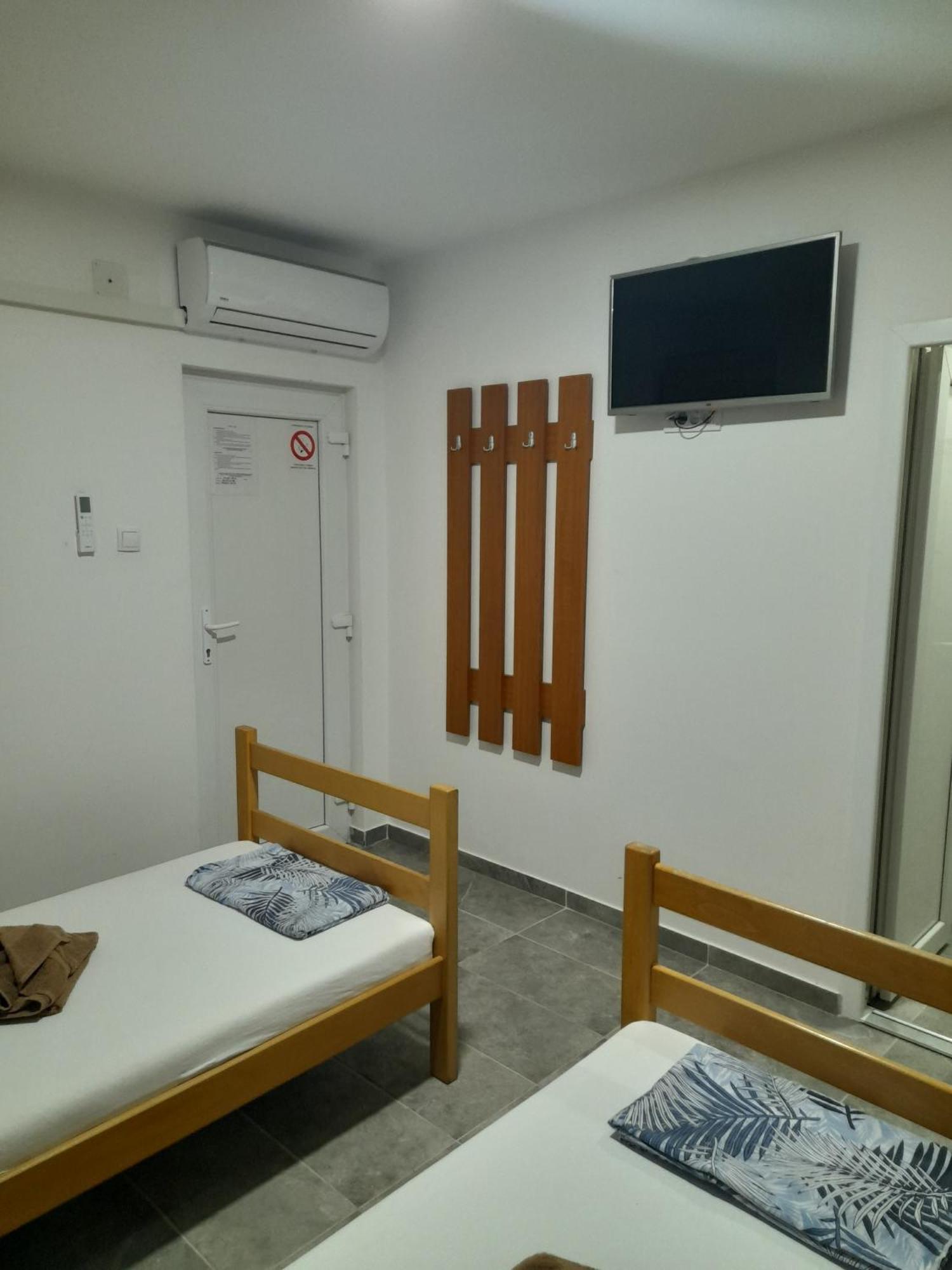 Libero Apartmani Surcin ภายนอก รูปภาพ