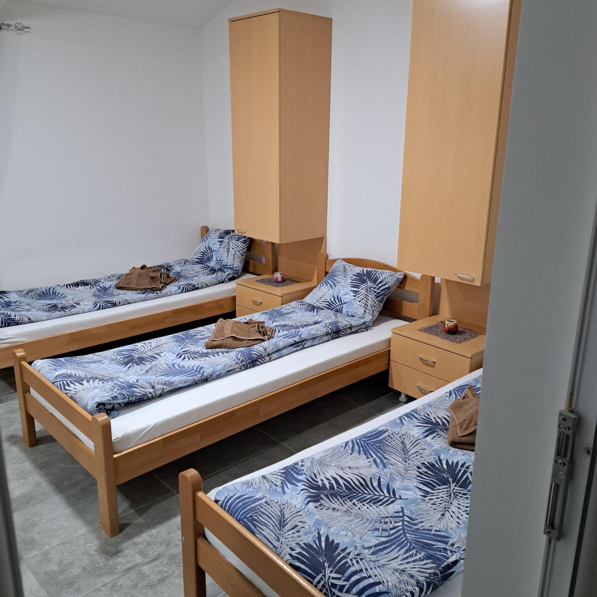 Libero Apartmani Surcin ภายนอก รูปภาพ