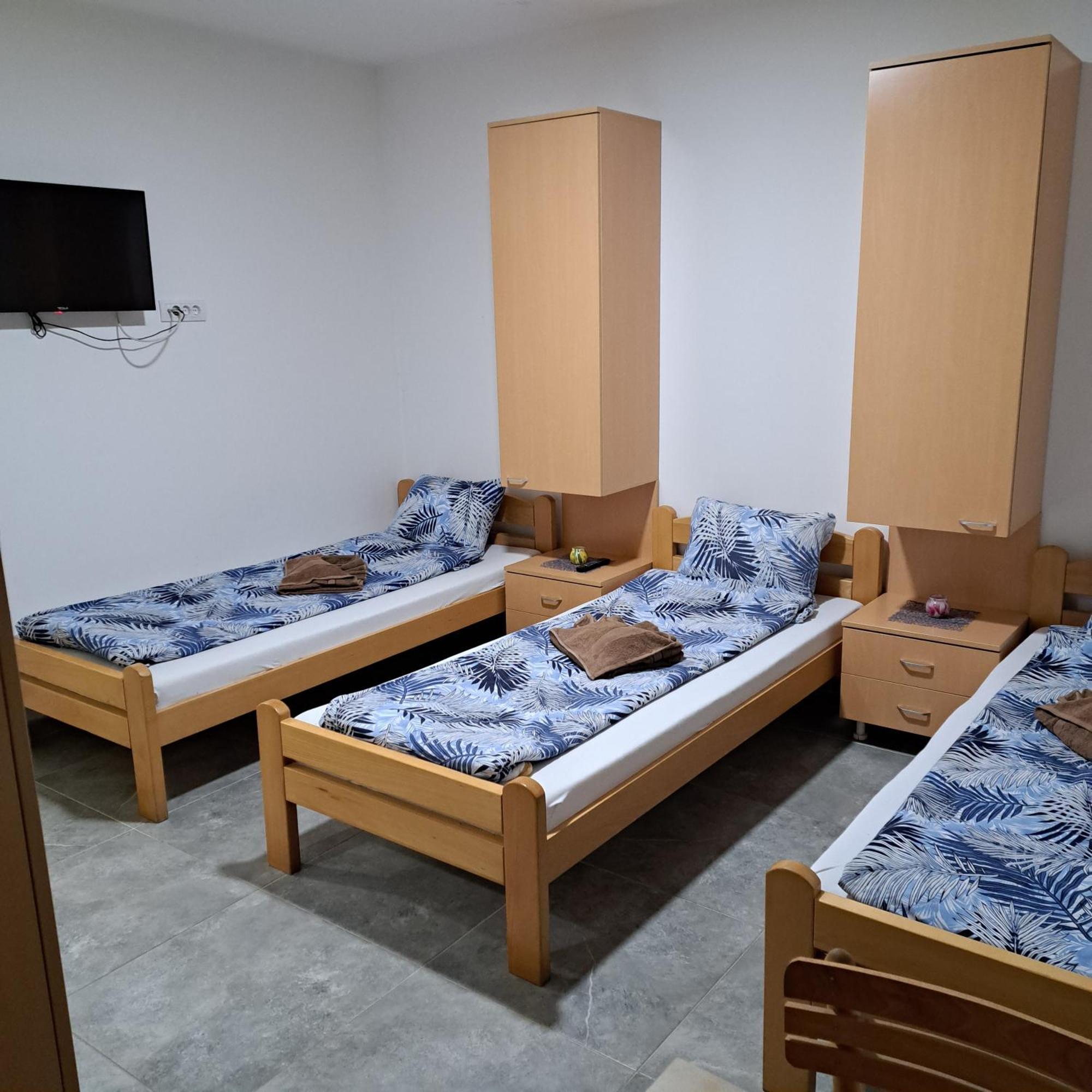Libero Apartmani Surcin ภายนอก รูปภาพ