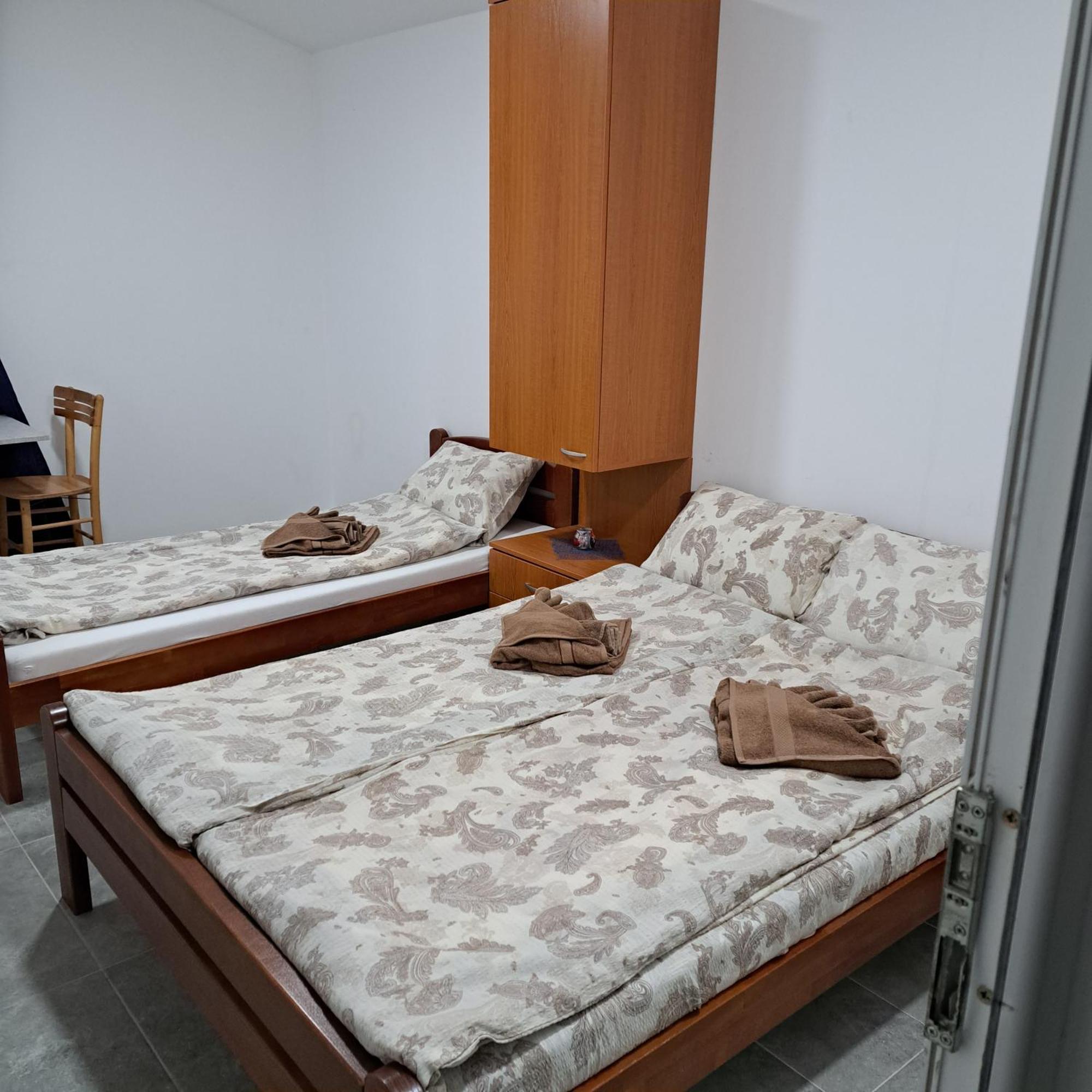 Libero Apartmani Surcin ภายนอก รูปภาพ